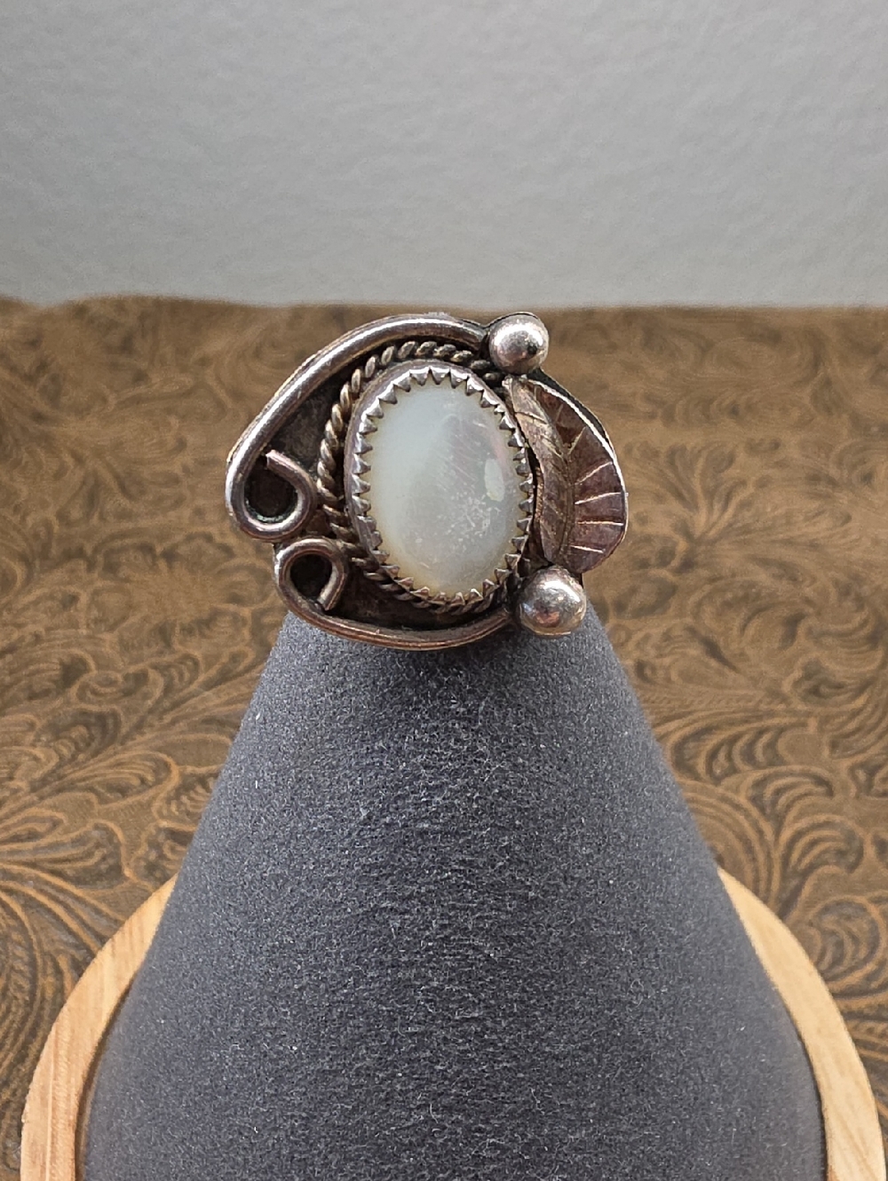 Vintage Silver Oval Rope Swirling Stem Leaf Pearl Berries Ring